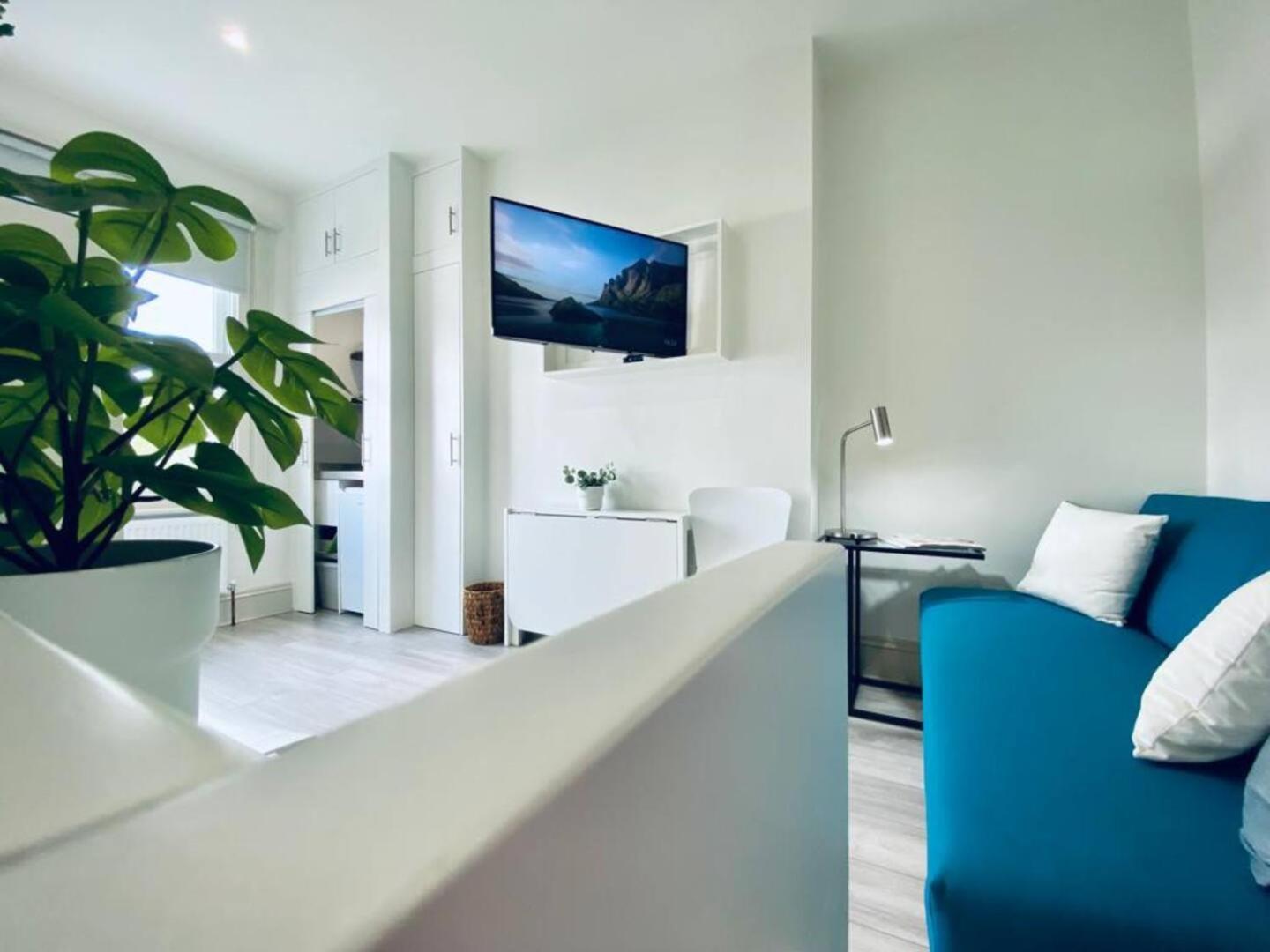 Apt 08 Beachside Beauty Central Studio Steps From Cafes Brighton Eksteriør billede