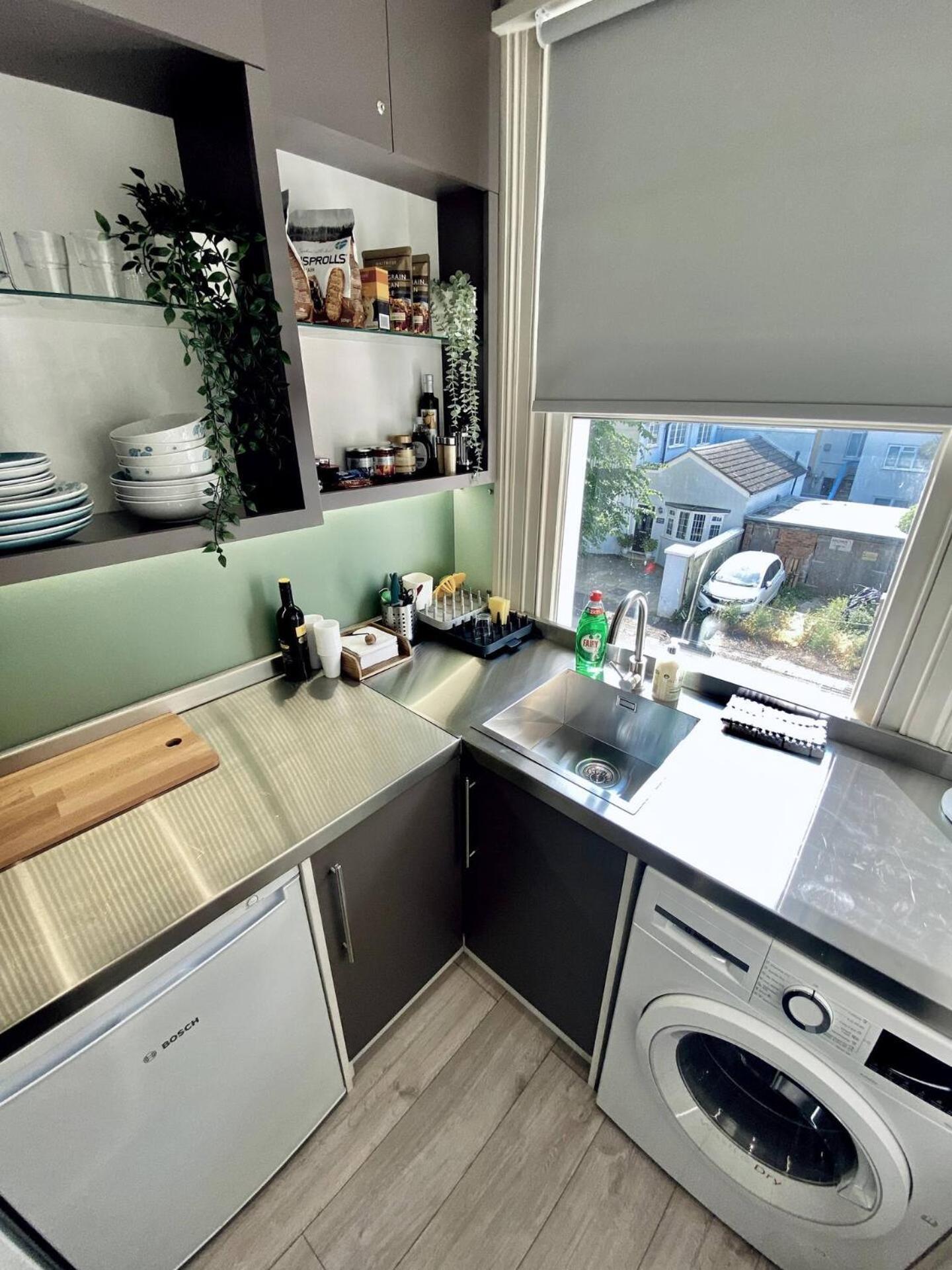 Apt 08 Beachside Beauty Central Studio Steps From Cafes Brighton Eksteriør billede